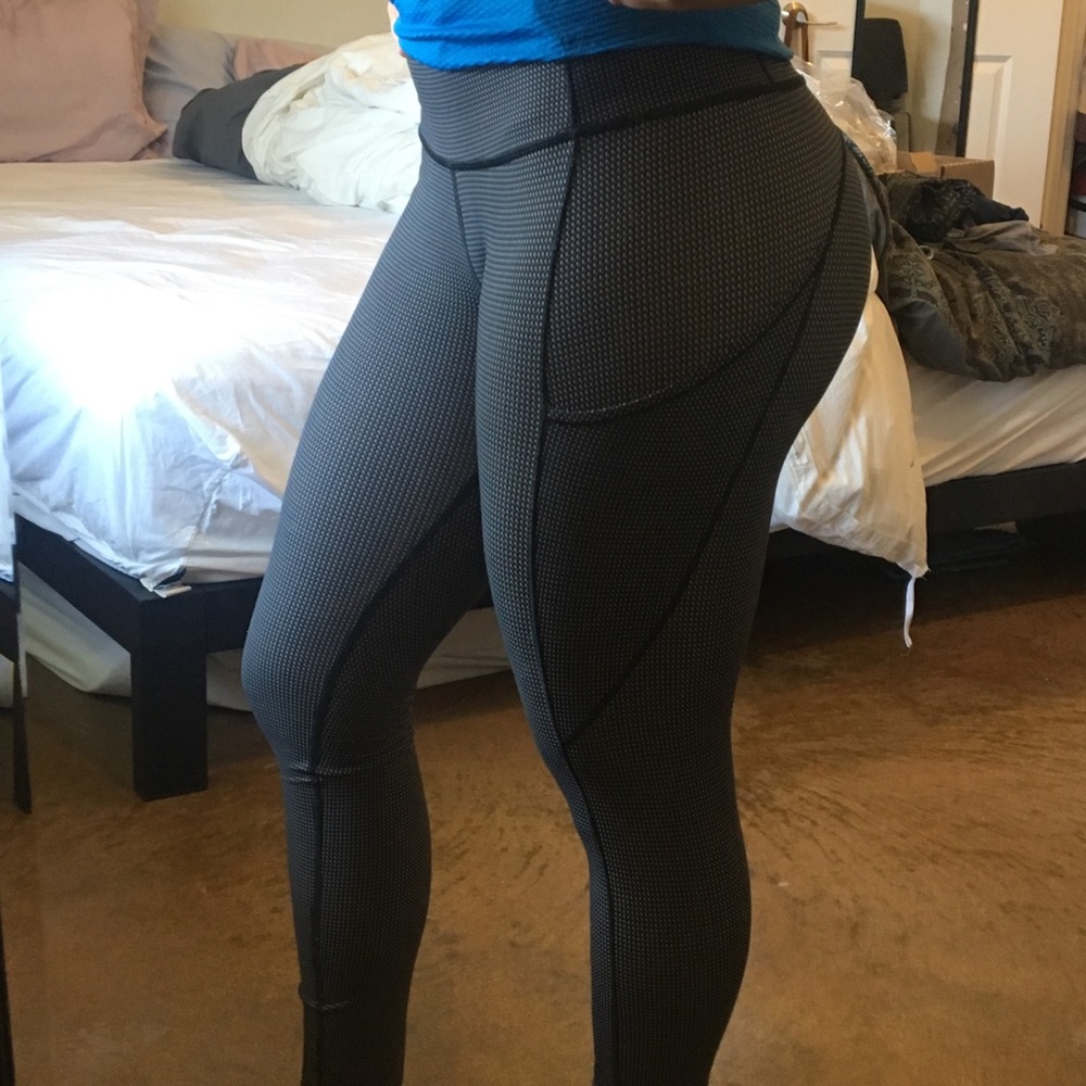 Lululemon checkered like-skin leggings - Picture 1 of 5